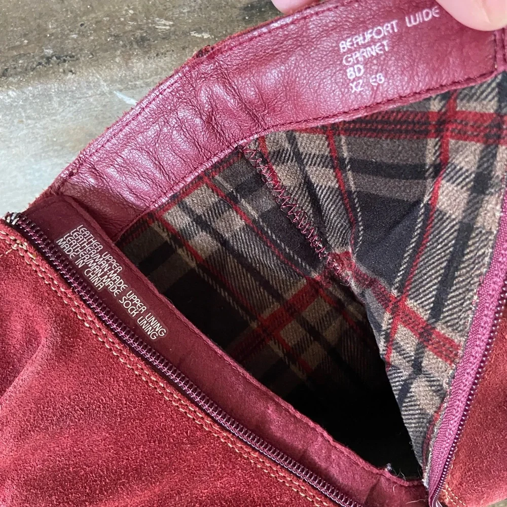 Earth Women's Burgundy Suede Ankle Boots - Picture 8 of 8